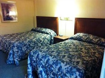 Westward & Motel 2*
