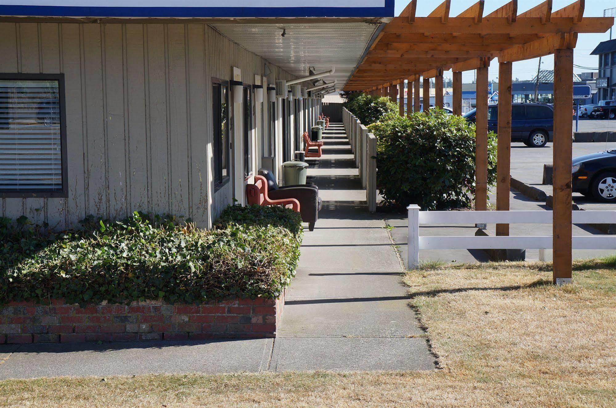 Westward & Motel